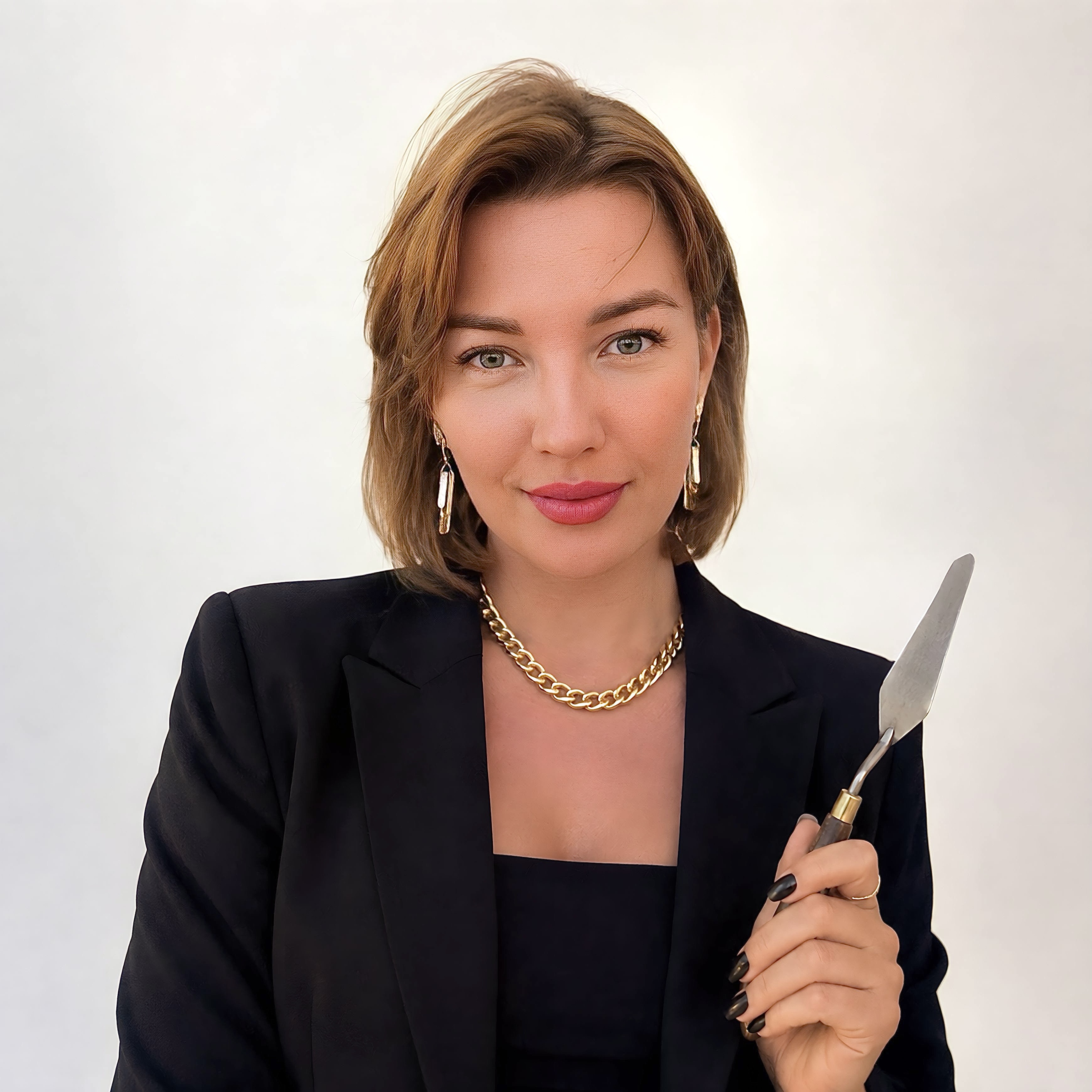 Portrait of Elena Adele Dmitrenko, who works in the Professional Artist style (Wrocław, Poland) Photo 1 of 3.